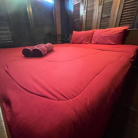 Baan Are Gong Riverside Homestay Phra Nakhon Si Ayutthaya Ngoại thất bức ảnh