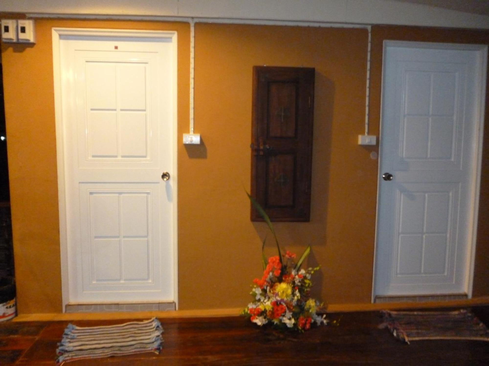 Baan Are Gong Riverside Homestay Phra Nakhon Si Ayutthaya Ngoại thất bức ảnh