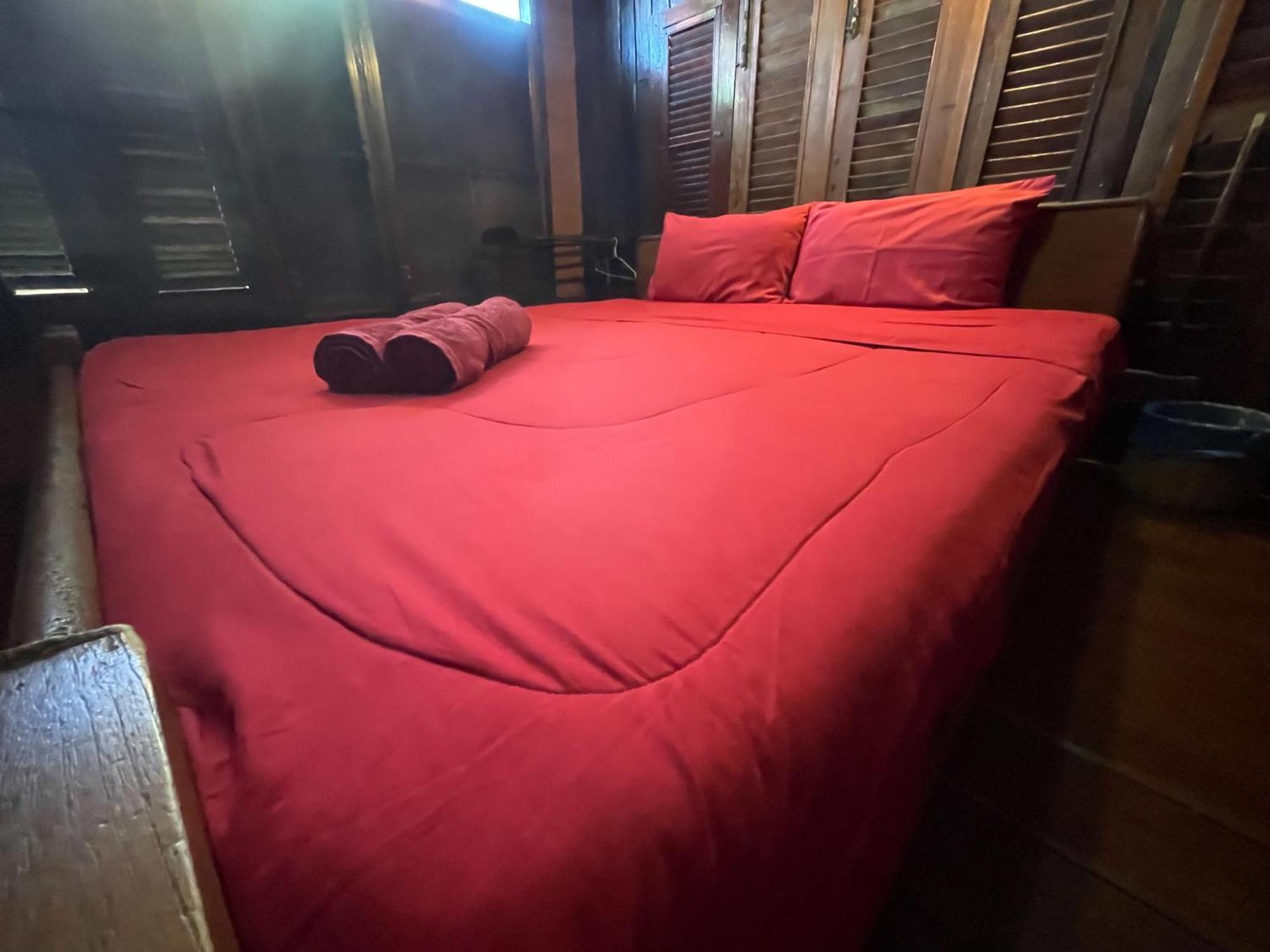 Baan Are Gong Riverside Homestay Phra Nakhon Si Ayutthaya Ngoại thất bức ảnh
