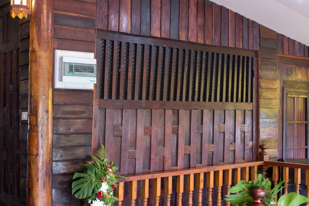 Baan Are Gong Riverside Homestay Phra Nakhon Si Ayutthaya Ngoại thất bức ảnh