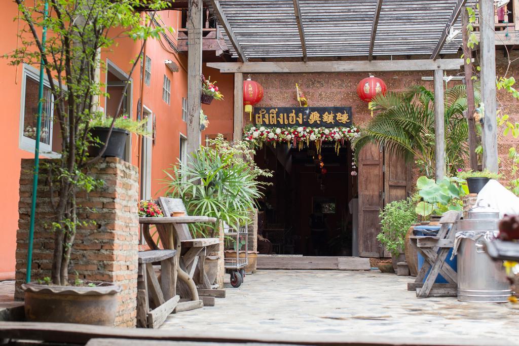 Baan Are Gong Riverside Homestay Phra Nakhon Si Ayutthaya Ngoại thất bức ảnh